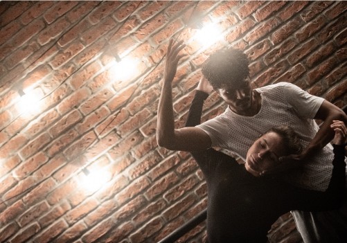 Teatro Cacilda Becker, no Rio, recebe espetáculo e oficina do Coletivo Cultive neste final de semana