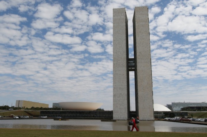 Saiba como é o cálculo para eleição de deputados