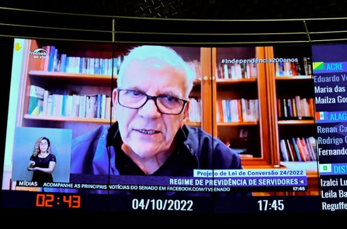Oriovisto Guimarães exalta democracia e pede união de todos os brasileiros após as eleições