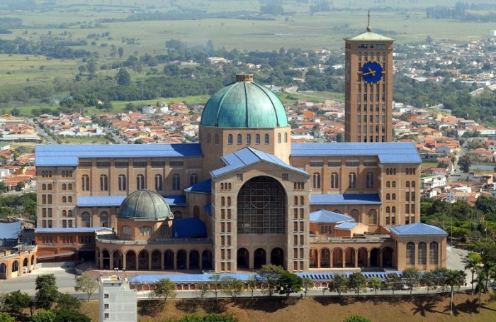 Festival reúne cantores no Santuário Nacional de Aparecida