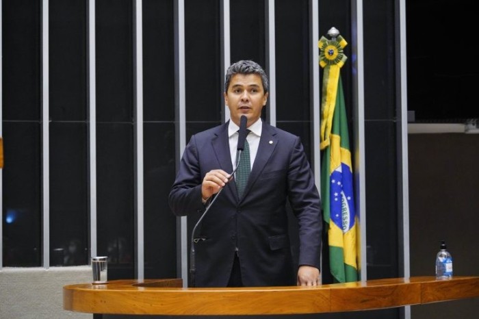 O relator, deputado Diego Garcia - (Foto: Pablo Valadares/Câmara dos Deputados)