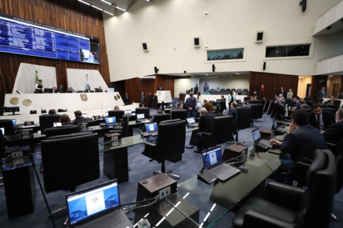 Deputados aprovam projeto que facilita identificação de pacientes desconhecidos internados nos hospitais do estado. / Créditos: Orlando Kissner/Alep