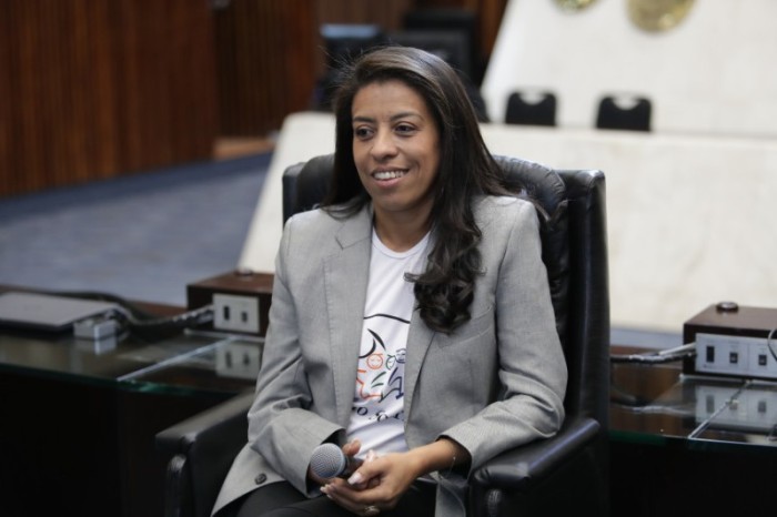 A diretora e fundadora do Project EquoSorriso, Rosana Collect, é a convidada do Assembleia Entrevista desta semana. / Créditos: Dálie Felberg/Alep