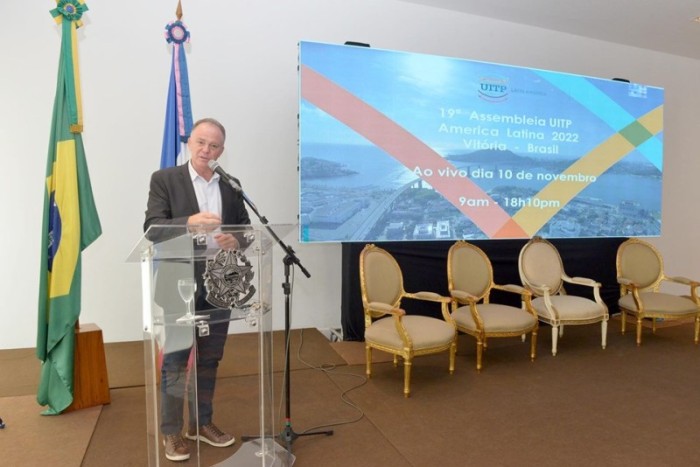 Governador participa da abertura de evento internacional de transporte público