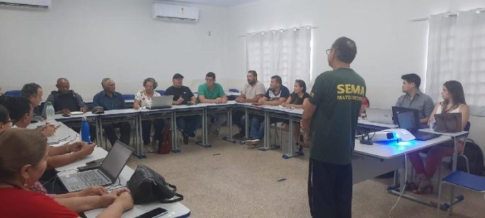 Sema apresenta projeto para reestruturação do Parque Estadual Gruta da Lagoa Azul