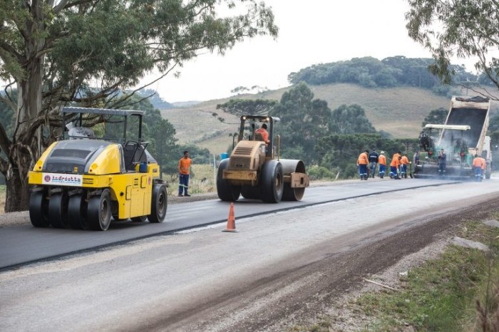Audiência vai tratar de irregularidades em contratos de asfaltamento - (Foto: blasbike/DepositPhotos)