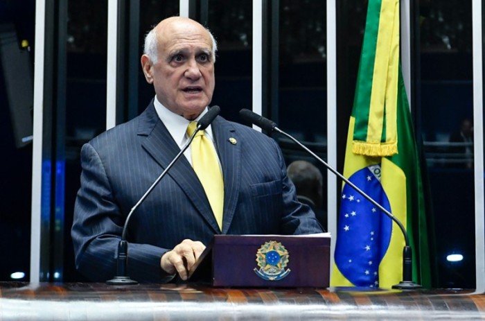Lasier critica a PEC da Transição