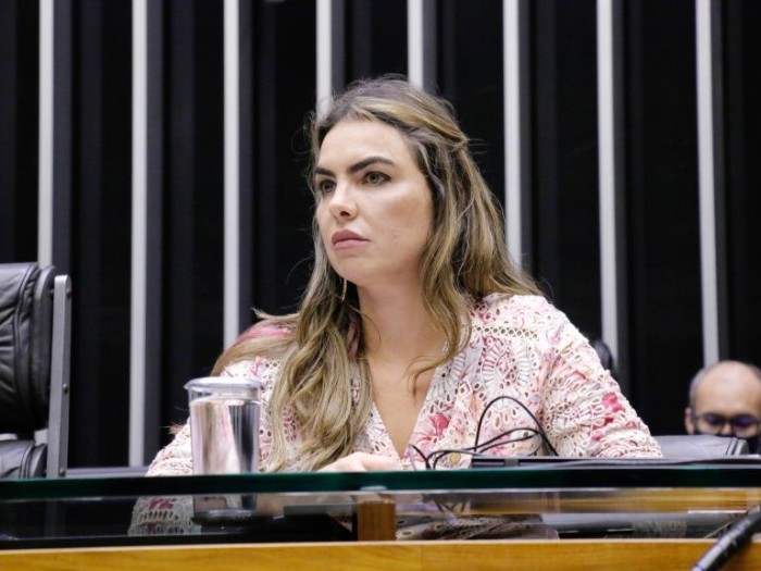 Deputada Paula Belmonte recomendou a aprovação da proposta - (Foto: Marina Ramos/Câmara dos Deputados)