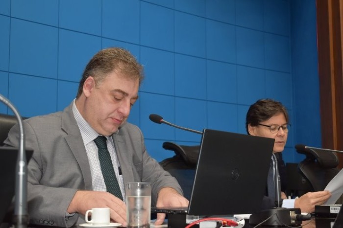 Neno Razuk solicita construção de parque infantil em loteamento de Amambai