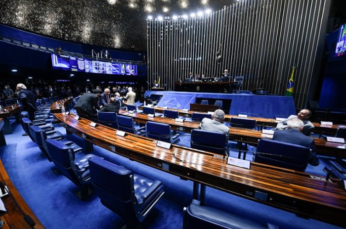 Plenário vota projeto que regulamenta telessaúde nesta terça-feira