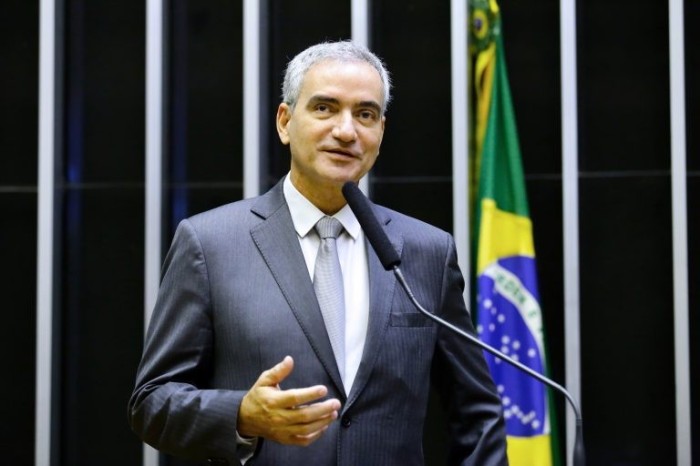 Coelho Diniz: “Precisamos reduzir a dependência do transporte rodoviário - (Foto: Acervo Câmara dos Deputados)