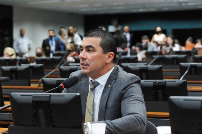 Luis Miranda: micro e pequenas empresas foram muito afetadas pela pandemia - (Foto: Billy Boss/Câmara dos Deputados)