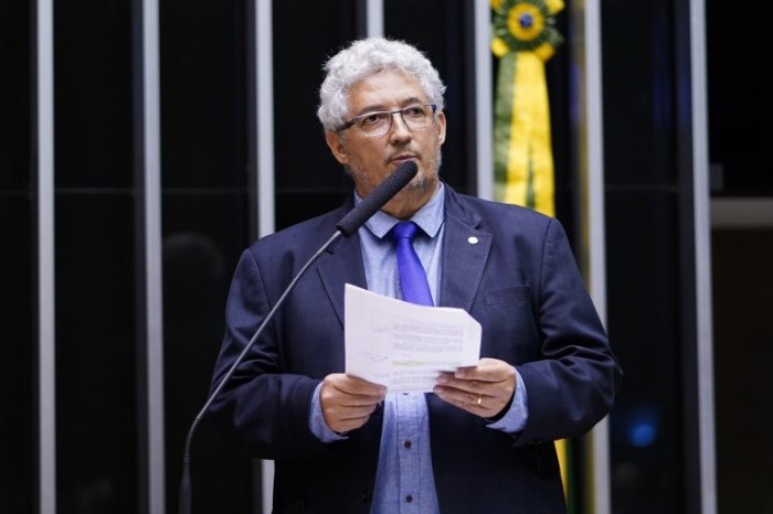 Subtenente Gonzaga defende busca pessoal como medida de prevenção à violência - (Foto: Pablo Valadares /Câmara dos Deputados)