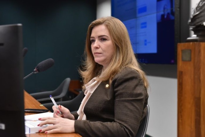 Leandre: laudos precisam ter informações que possibilitem eventuais contestações - (Foto: Zeca Ribeiro/Câmara dos Deputados)