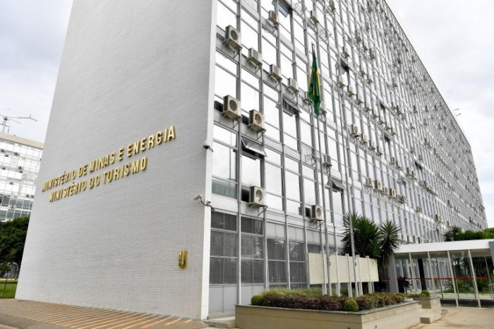 Quase metade do orçamento do ministério está guardado para gastos não previstos - (Foto: Geraldo Magela/Agência Senado)