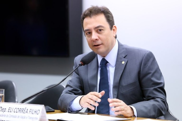 Eli Corrêa Filho: texto incentiva uso de transações financeiras eletrônicas - (Foto: Antonio Augusto/Câmara dos Deputados)