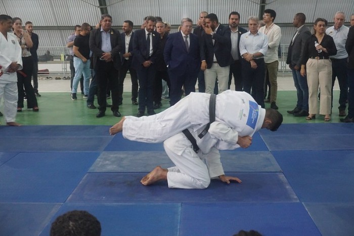 Governo de São Paulo entrega obras de reforma do Complexo Esportivo Baby Barioni