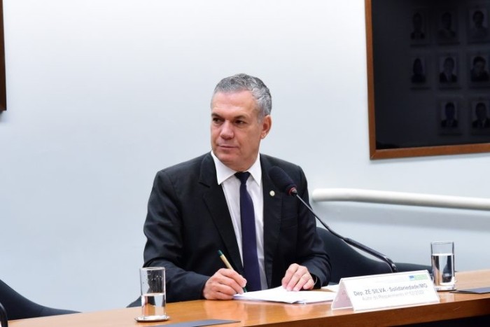 Zé Silva: soro de leite é menos rico em carboidratos e proteínas que o leite - (Foto: Cleia Viana/Câmara dos Deputados)
