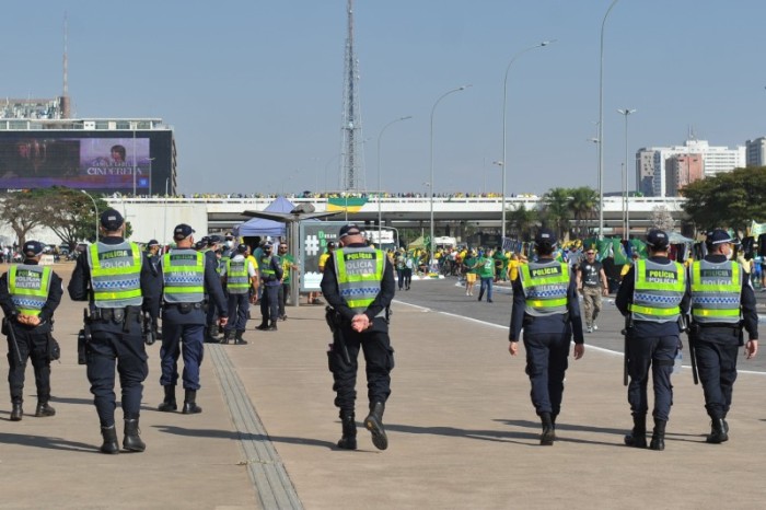 Câmara aprova PL que trata de normas gerais para policias militares