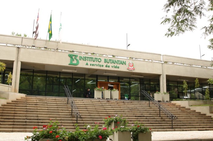 Isaías Raw, ex-diretor do Instituto Butantan, morre em SP aos 95 anos