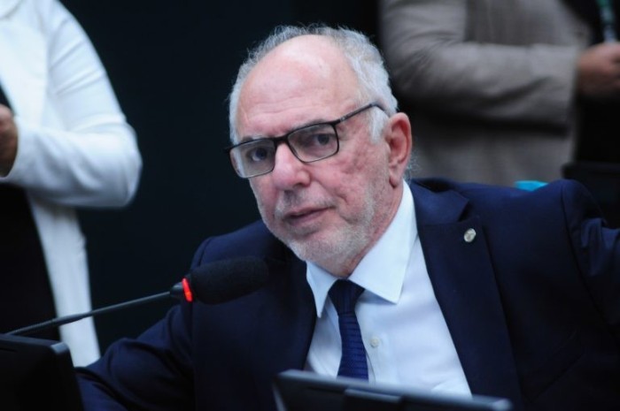 Nazif: ações afastam vítimas de violência do ambiente nocivo em que vivem - (Foto: Billy Boss/Câmara dos Deputados)