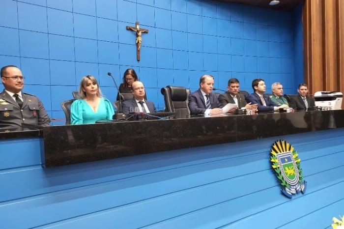 ALEMS entrega Medalha Coronel Adib a 45 profissionais da Segurança Pública