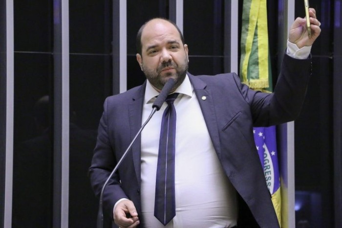O relator, deputado Gurgel, recomendou a aprovação do texto com mudanças - (Foto: Wesley Amaral/Câmara dos Deputados)
