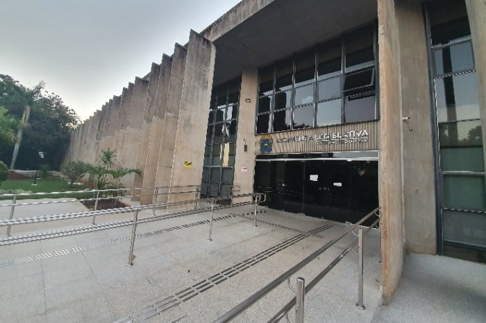 Previstos 15 projetos para a sessão ordinária desta quinta-feira