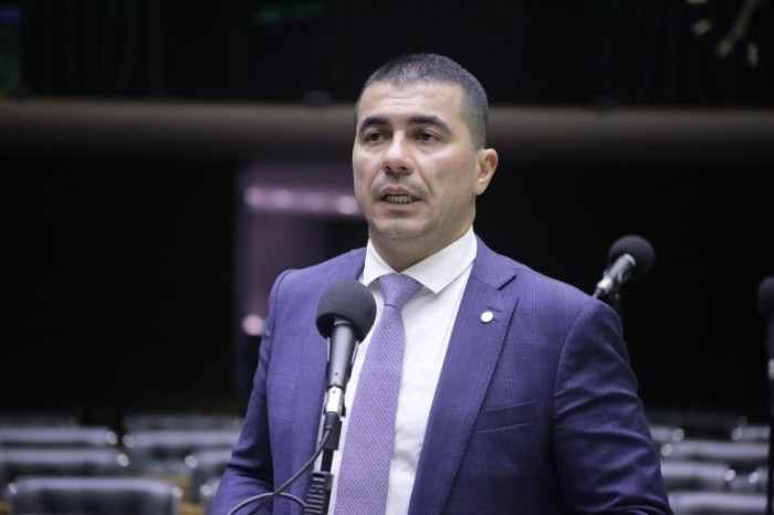 Miranda fez mudanças no texto para compensar o impacto orçamentário da medida - (Foto: Paulo Sergio/Câmara dos Deputados)