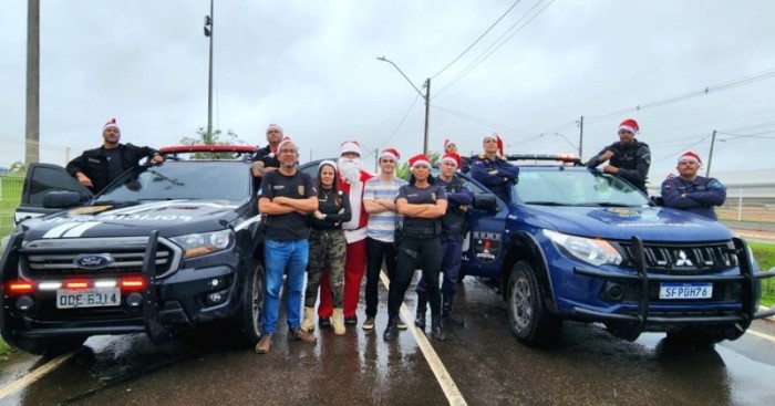 DHPP de Vila Velha e GMVV distribuem 1.250 brinquedos para crianças carentes na véspera de Natal