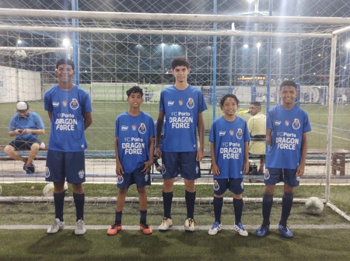 Alunos do Projeto FutPaz e Esporte em 3 Tempos concluem o Word Camp de Futebol Dragon Force – FC Porto