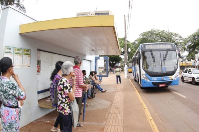 Recadastramento e cadastramento do cartão estudante começam na próxima semana