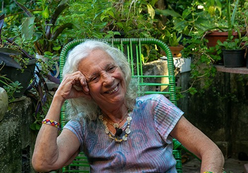 A artista Iza do Amparo (foto) é uma das entrevistadas do novo episódio da Mostra Bossa Criativa Arte de Toda Gente Olinda (Crédito: Divulgação)