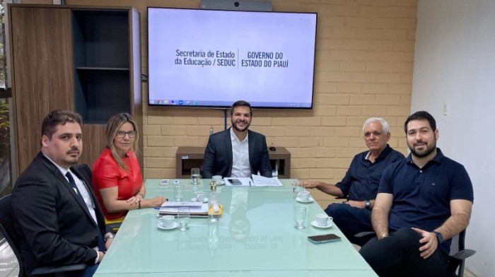 Em visita à Seduc, vice-governador analisa possível parceria com o IFPI para expansão do ensino superior e técnico no Piauí
