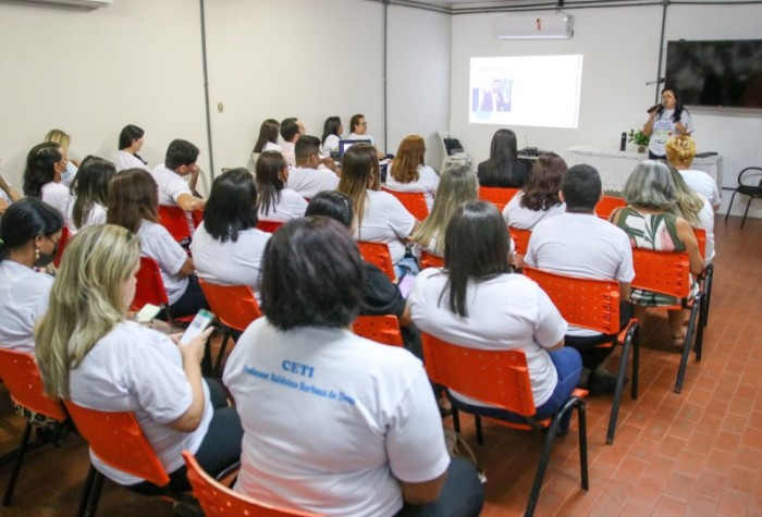Gerência de Educação de Teresina detalha plano de ações com gestores escolares