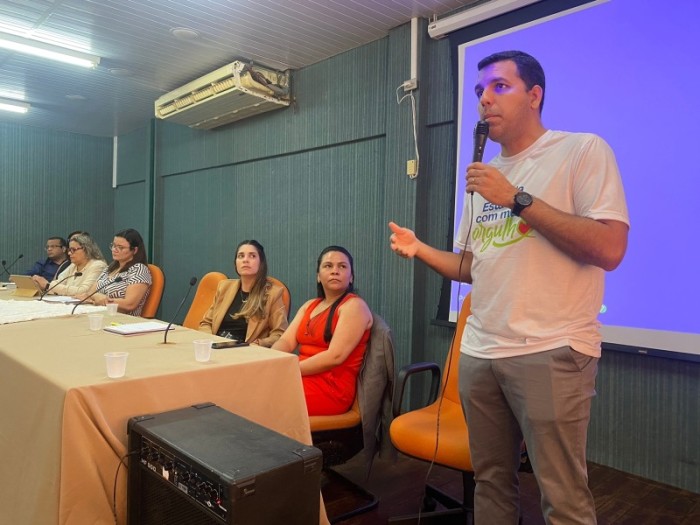 Seduc reúne servidores para discutir metas e prioridades para a Educação