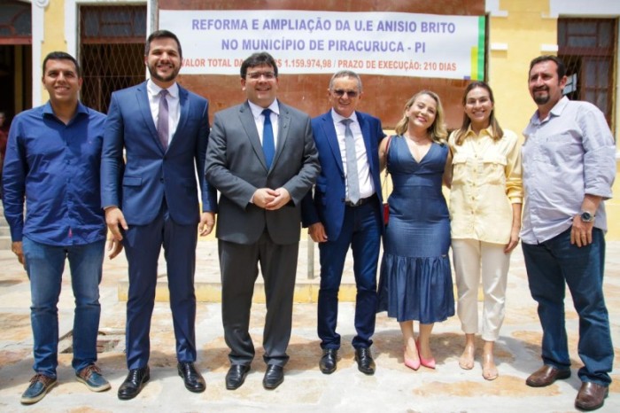 Em Piracuruca, governador e secretário da Educação visitam obra de modernização de escola da rede estadual