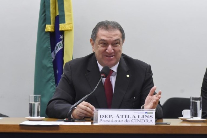 Átila Lins, em 2019, presidindo reunião da Comissão de Integração Nacional - (Foto: Reila Maria/Câmara dos Deputados)
