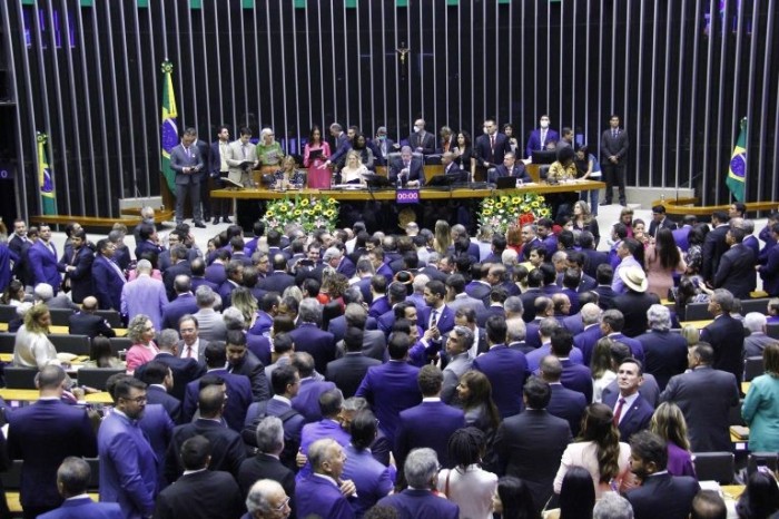 Deputados em cerimônia de posse nesta quarta-feira, quando teve início a 57ª legislatura - (Foto: Marina Ramos/Câmara dos Deputados)