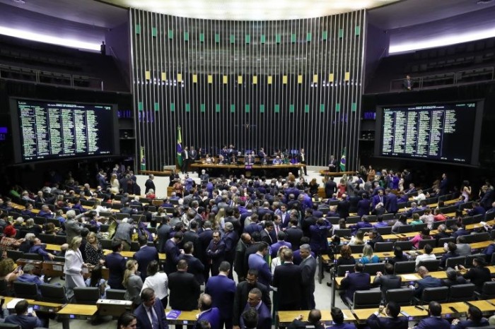 Deputados reunidos no Plenário nessa quarta - (Foto: Bruno Spada/Câmara dos Deputados)