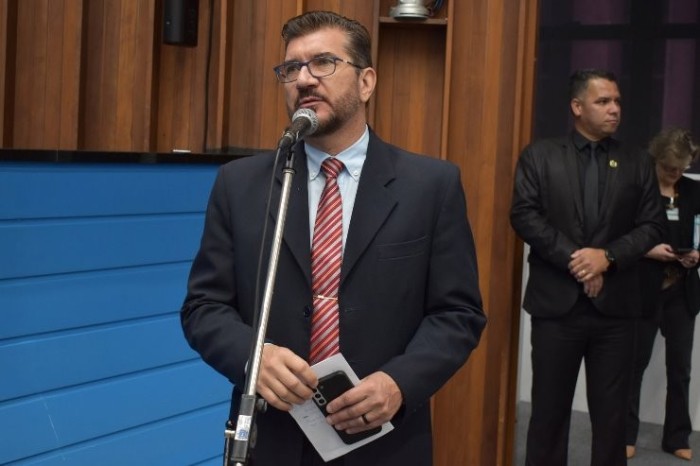 Proposta garante acesso a medicamentos à base de Cannabis Sativa