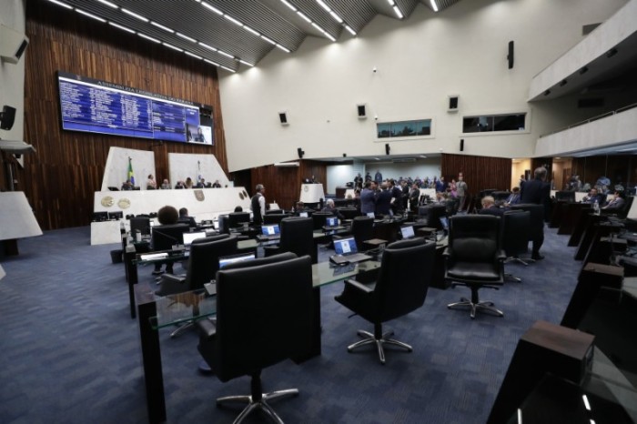 No primeiro dia de votações da nova Legislatura, deputados aprovam reforma do Quadro Próprio do Poder Executivo (QPPE) / Créditos: Dálie Felberg/Alep