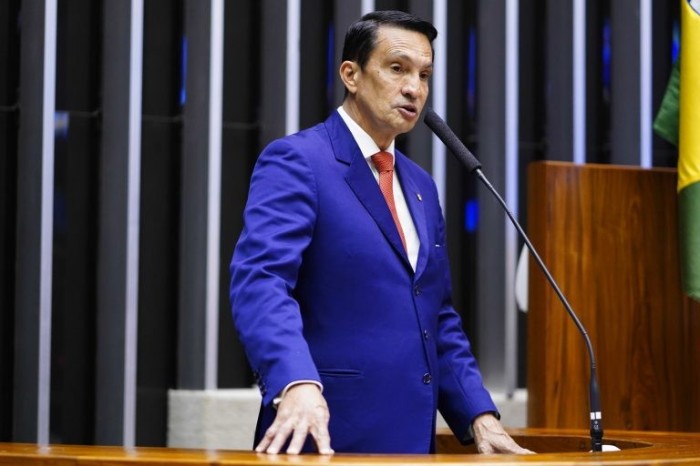 Deputado Sidney Leite, autor do projeto que trata da alfabetização midiática - (Foto: Pablo Valadares/Câmara dos Deputados)
