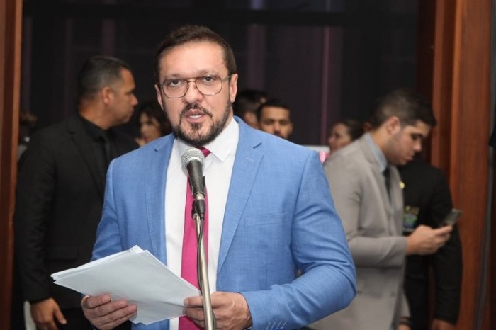 O deputado Lucas de Lima apresentou projeto que assiste a saúde dos alunos da rede estadual de ensino