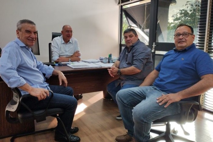 Paulo Corrêa trabalha por mais investimentos para Amambai