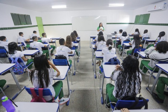 Piauí está entre os 10 estados com maior proporção de alunos no ensino médio em tempo integral