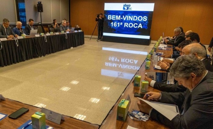 Prodest debate ações para aprimorar serviços públicos de TI em evento nacional