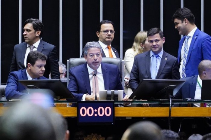 Presidente da Câmara, Arthur Lira, em sessão do Plenário - (Foto: Pablo Valadares/Câmara dos Deputados)