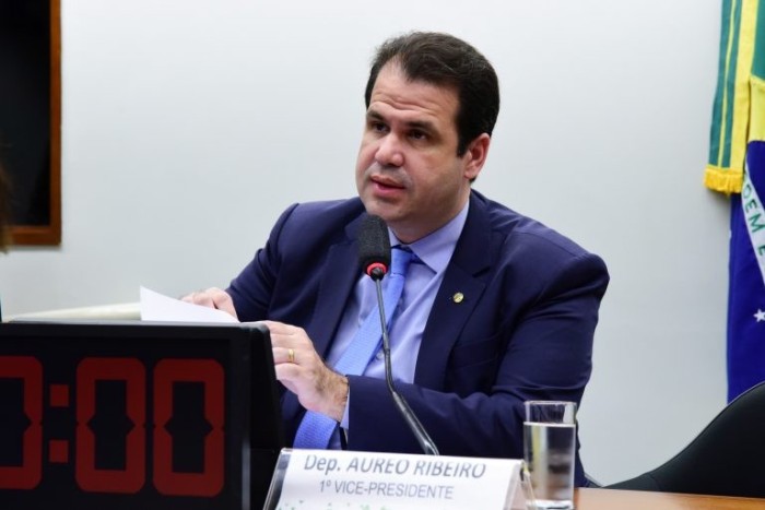 Aureo Ribeiro defende a criação de novos empregos - (Foto: Cleia Viana/Câmara dos Deputados)