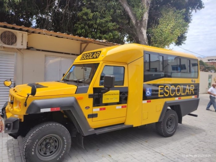 Sedu realiza entrega de veículos escolares ao município de Piúma